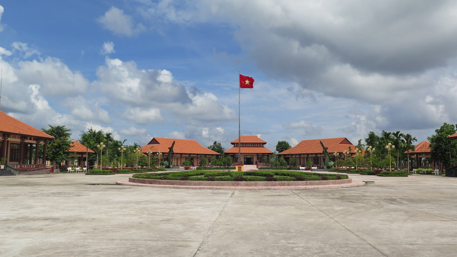 Những địa điểm không thể bỏ qua khi đến Tam Bình