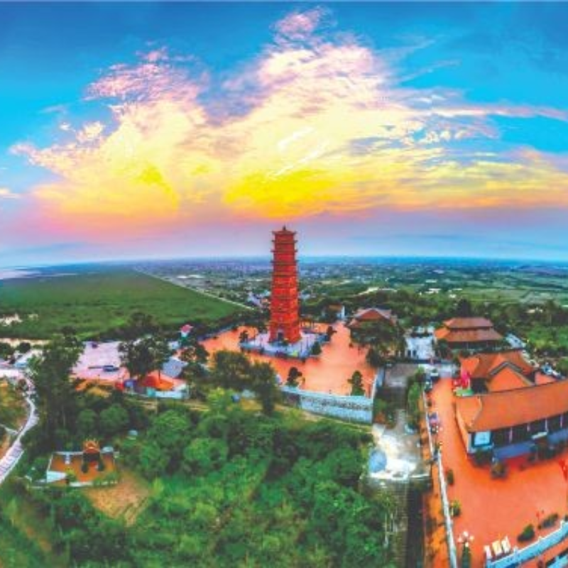 Các Chi Phí Khi Đi Đến Điểm Tham Quan Tháp Tường Long: Thông Tin Cần Biết