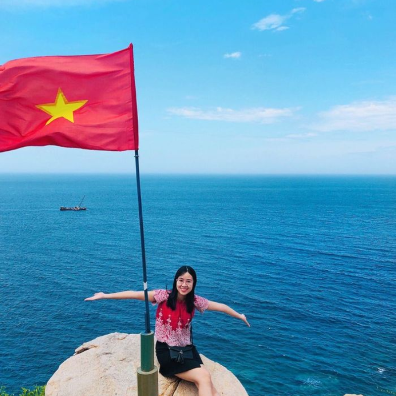 Các Chi Phí Khi Đi Đến Điểm Tham Quan Hải Đăng Hòn Chút Bình Hưng