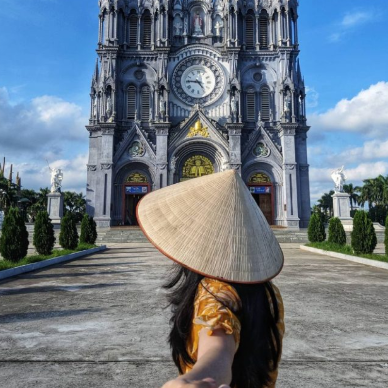 Các Chi Phí Khi Đi Đến Điểm Tham Quan Nhà Thờ Bác Trạch