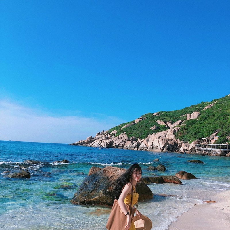 Các Địa Điểm Nổi Tiếng Khác Trên Đảo Bình Ba