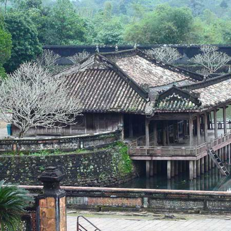 Các Địa Điểm Nổi Tiếng Gần Lăng Tự Đức (Ăn Gì? Chơi Gì?)