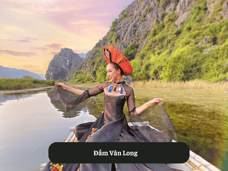 Đầm Vân Long