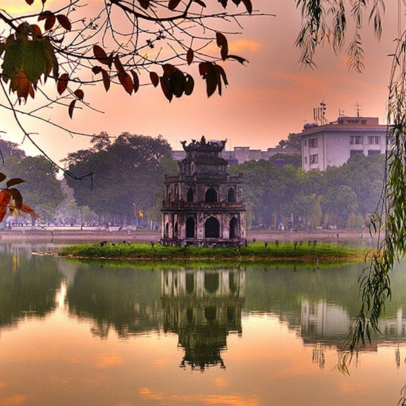 Hồ Gươm (Hồ Hoàn Kiếm)