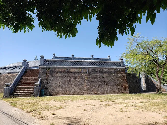 Hổ Quyền, Huế