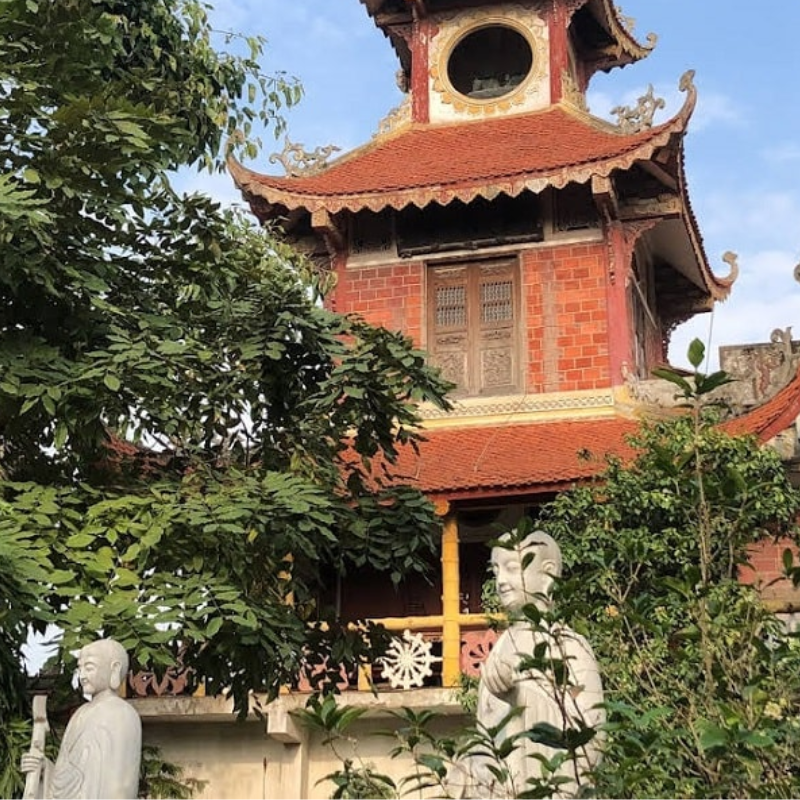 Kinh Nghiệm Khi Tham Quan Chùa Dư Hàng: Lời Khuyên Từ Đội Ngũ Local Trips