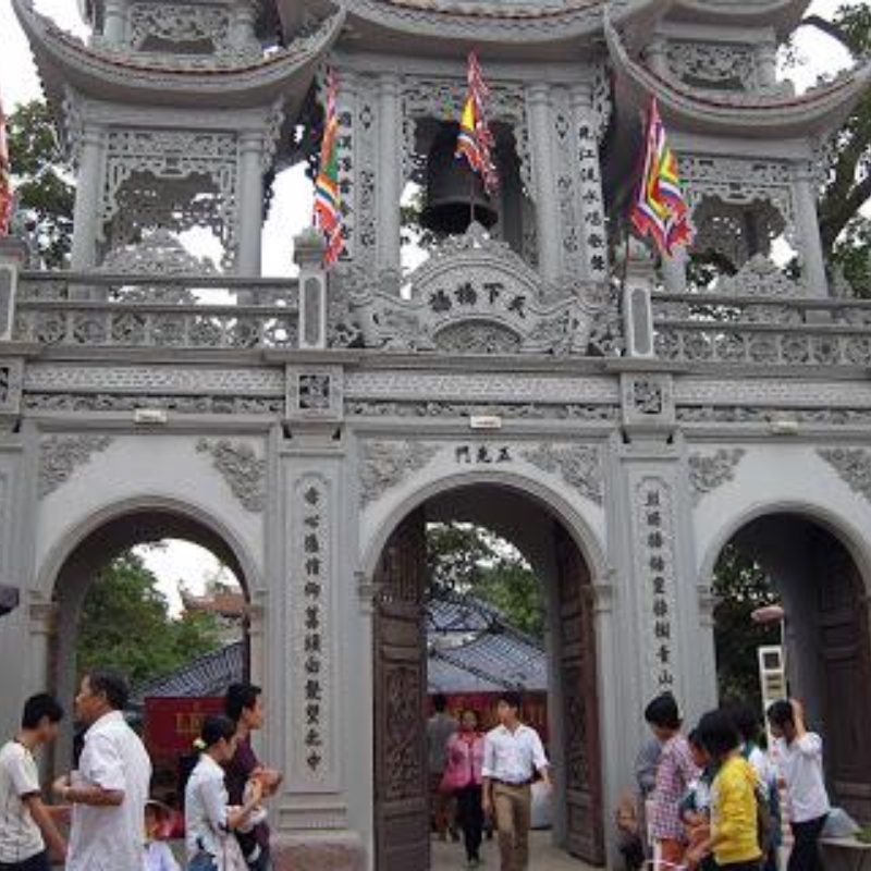 Kinh Nghiệm Khi Tham Quan Đền Tiên La