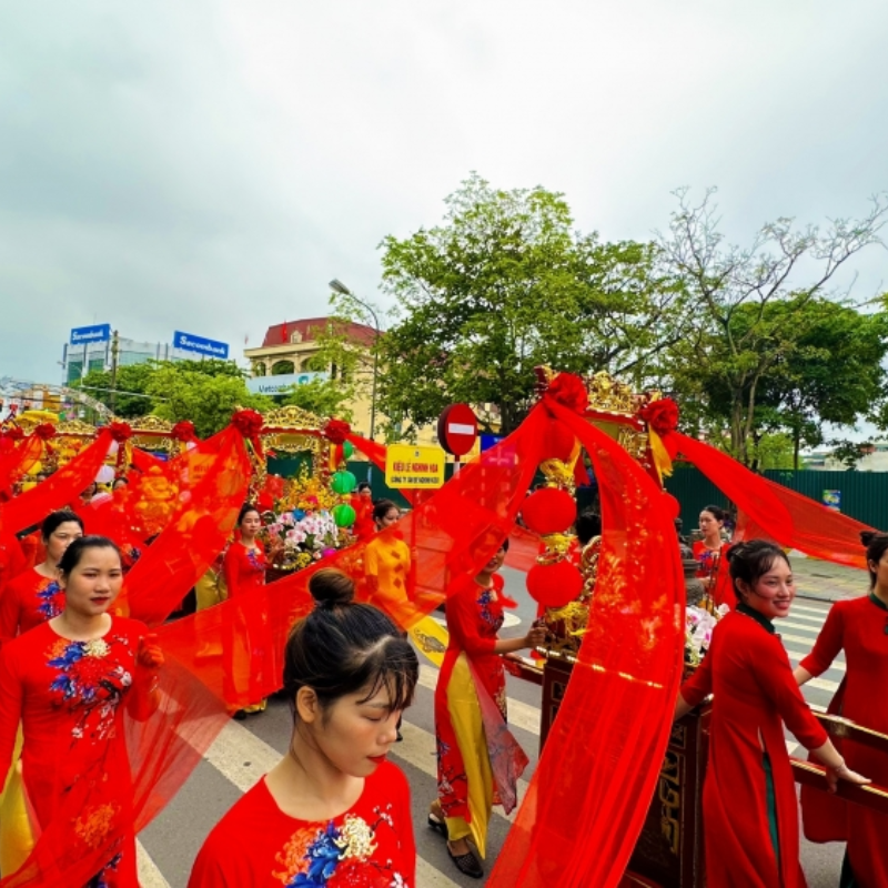 Kinh Nghiệm Khi Tham Quan Đền Thánh Mẫu Thái Bình