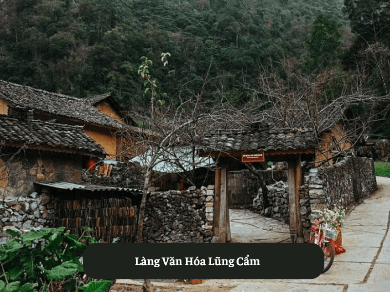 Làng Văn Hóa Lũng Cẩm