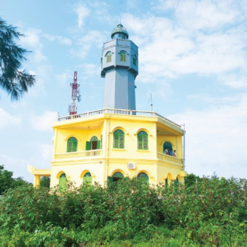 Những Ai Thường Đến Bạch Long Vỹ Để Làm Gì?