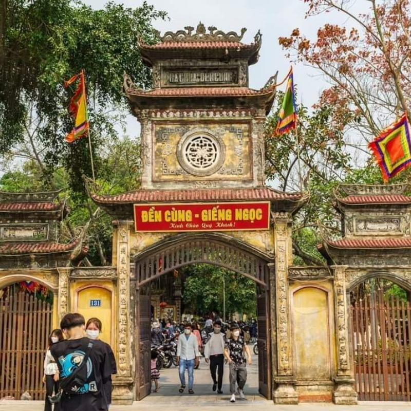 Những Ai Thường Đến Khu Di Tích Đền Hùng Để Làm Gì?