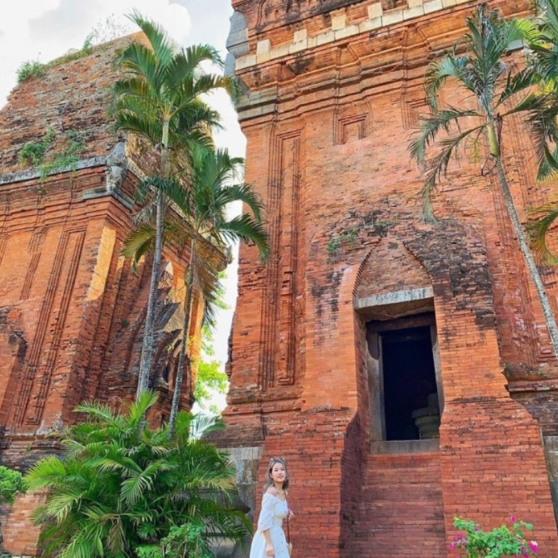 Những Ai Thường Đến Tháp Đôi Quy Nhơn Để Làm Gì?