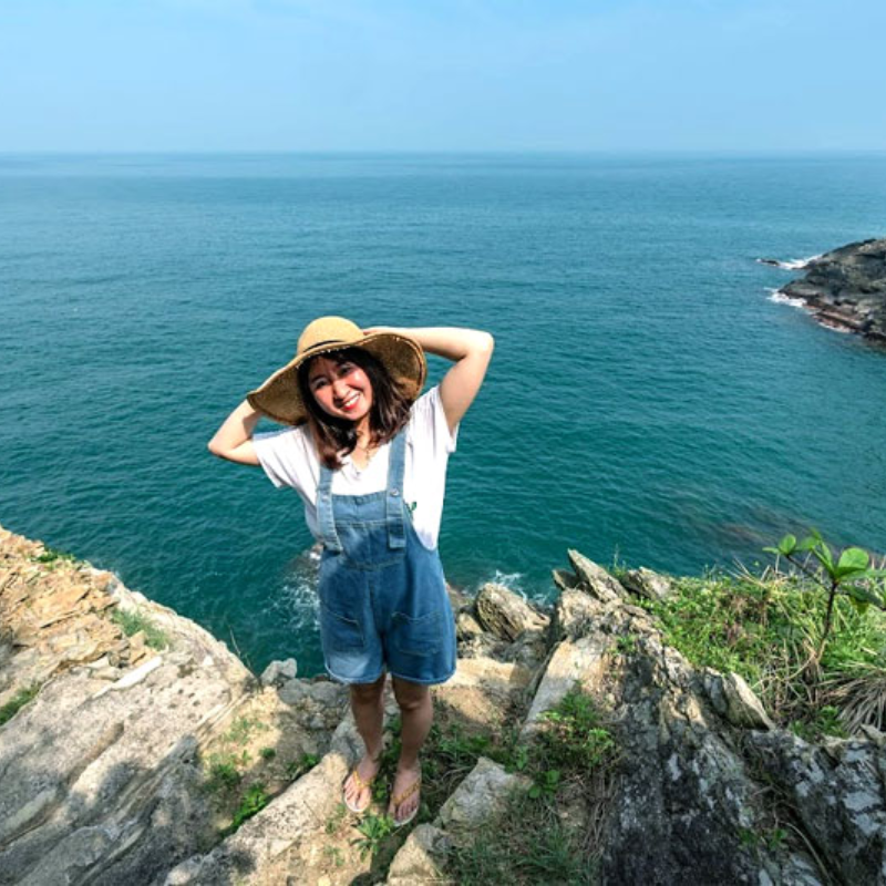 Những Ai Thường Đến Vũng Chùa Đảo Yến Để Làm Gì?