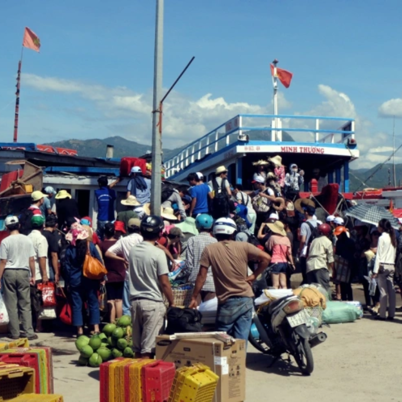Những Ai Thường Đến Chợ Bình Ba Để Làm Gì?