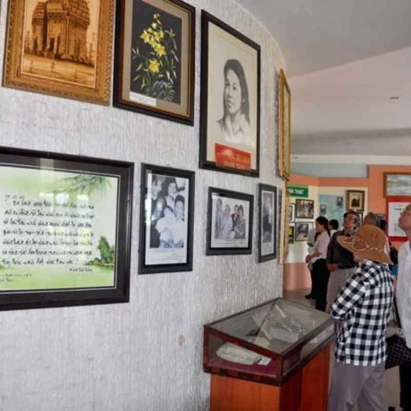 Những Ai Thường Đến Di tích Đặng Thùy Trâm Để Làm Gì?