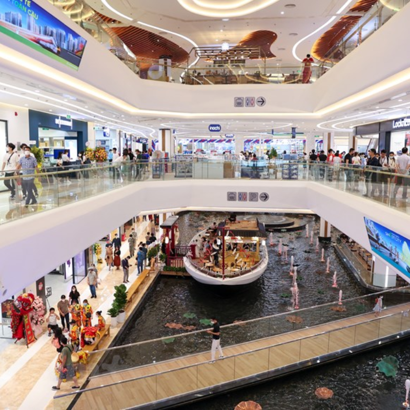 Những Ai Thường Đến Vincom Mega Mall Smart City Để Làm Gì?