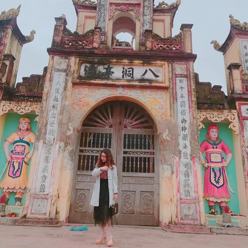 Những Ai Thường Đến Đền Đồng Bằng Để Làm Gì?