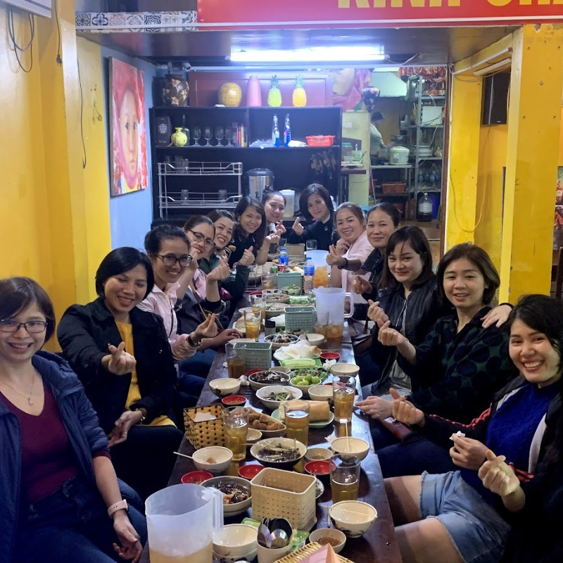 Những ai thường đến Ốc Hương Trang để thưởng thức?