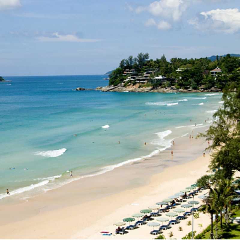 Những Ai Thường Đến Bãi Biển Đồ Sơn Để Làm Gì?