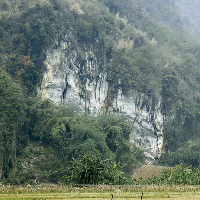 Những Ai Thường Đến Hang Thẩm Púa Để Làm Gì?