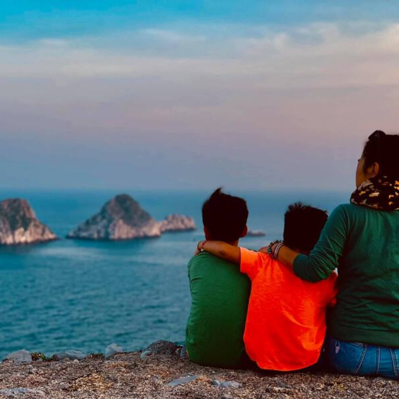 Những Ai Thường Đến Đảo Long Châu Để Làm Gì? Hành Trình Khám Phá Thiên Nhiên