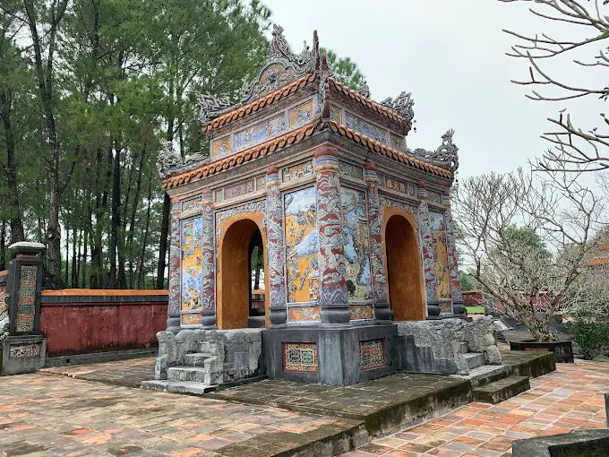 Tư Lăng - Lăng mộ vua Đồng Khánh