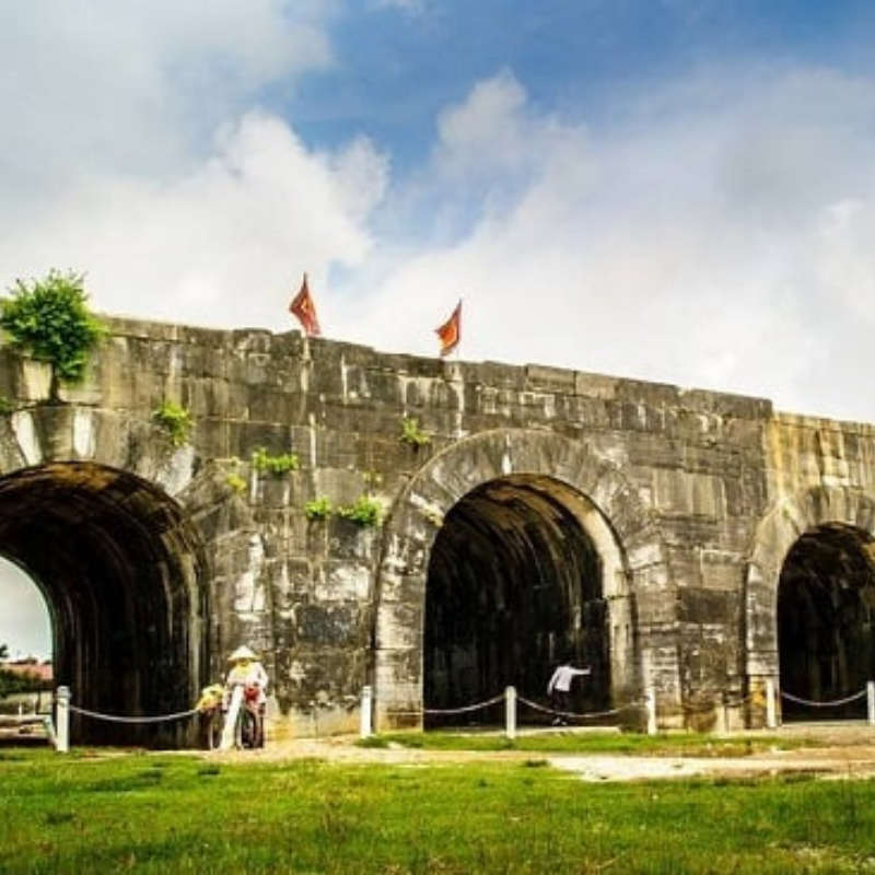 Thành Nhà Hồ