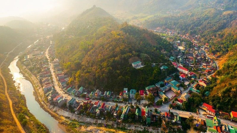 Khám Phá Kỳ Sơn: Nơi Thiên Nhiên Hùng Vĩ