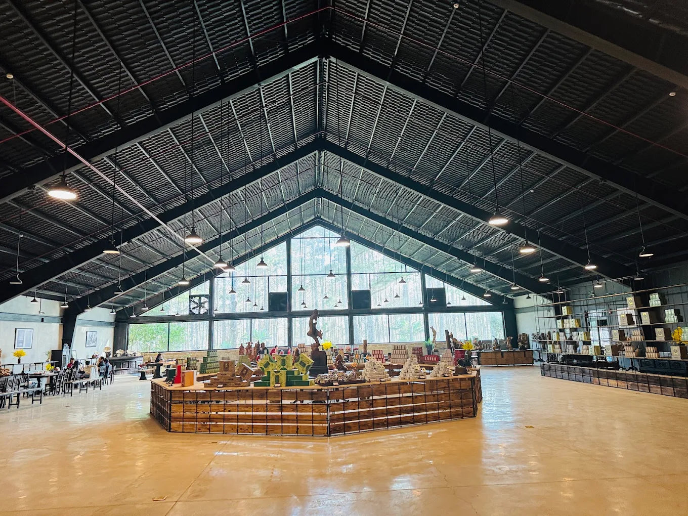 Có cần phải đặt vé trước khi đến tham gia workshop trà đạo không?