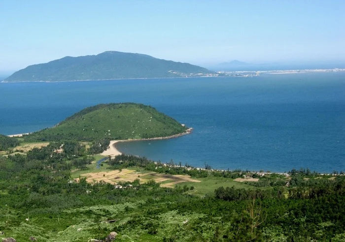 Bãi biển Làng Vân Đà Nẵng