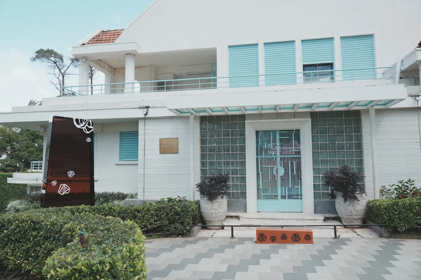 Những Câu Hỏi Thường Gặp Khi Tham Quan Biệt Điện Trần Lệ Xuân