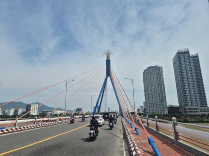 Han River Bridge, Da Nang