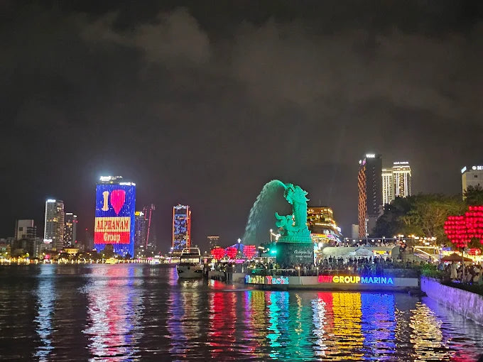 Cầu Tình Yêu (Love Pier)