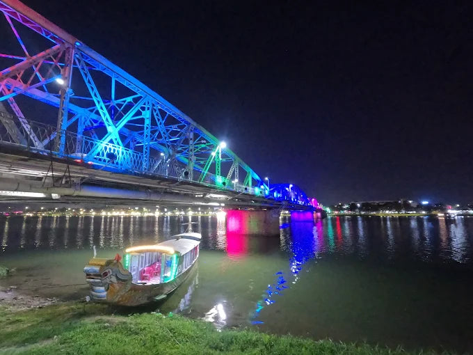 Cầu Trường Tiền Huế: Biểu Tượng Vĩnh Cửu Bên Dòng Hương Giang