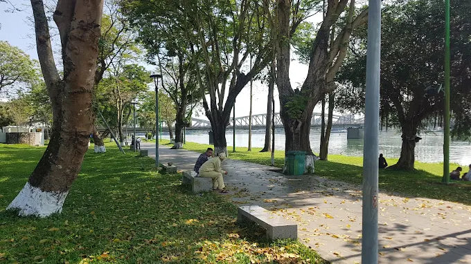 Bảng Giá Tham Khảo Các Dịch Vụ Tại Cầu Trường Tiền (Cập nhật 2026)