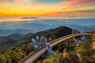 Localtrips.ORG – Chuyên Gia Tư Vấn Hành Trình "Đỉnh Núi Chúa"