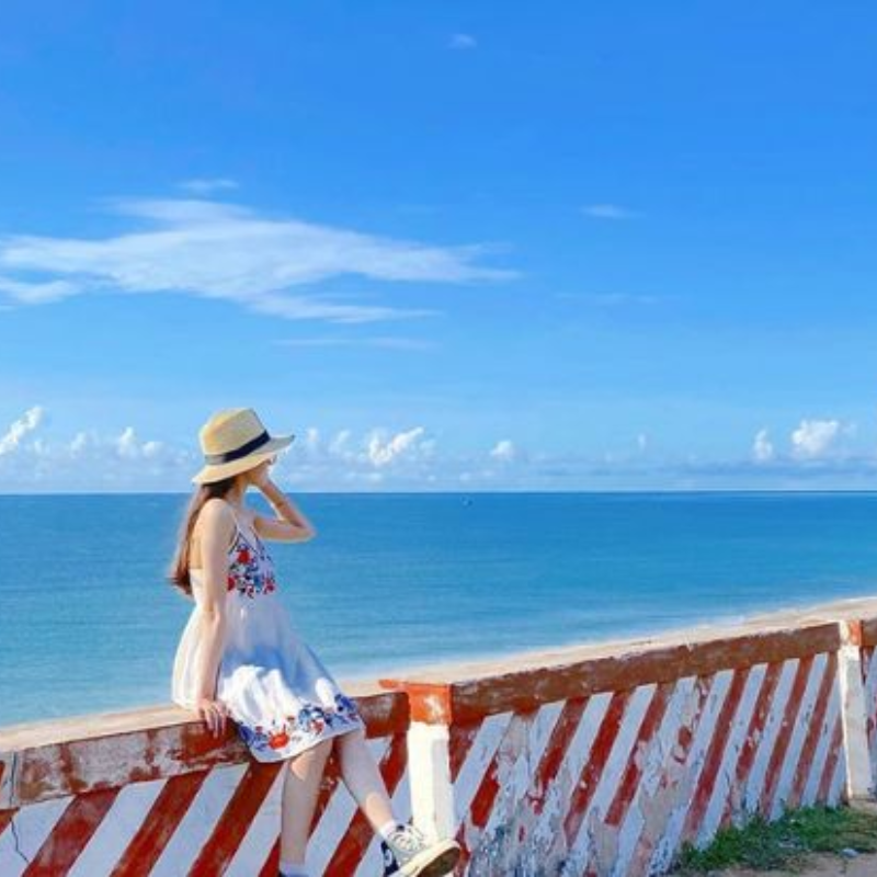 Các Chi Phí Khi Đi Đến Điểm Tham Quan Hòn Rơm
