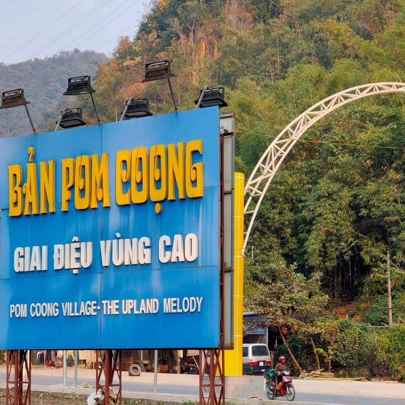 Các Chi Phí Khi Đi Đến Điểm Tham Quan Bản Pom Coọng: Tiết Kiệm và Trải Nghiệm
