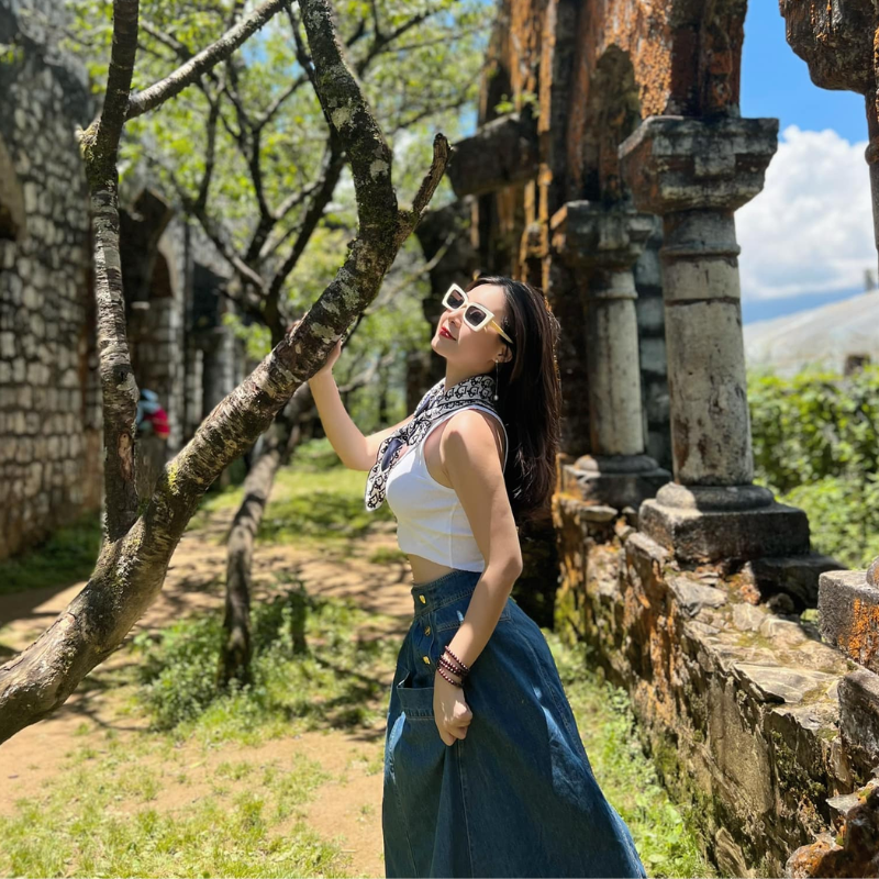 Các Chi Phí Khi Đi Đến Điểm Tham Quan Tu Viện Cổ Tả Phìn