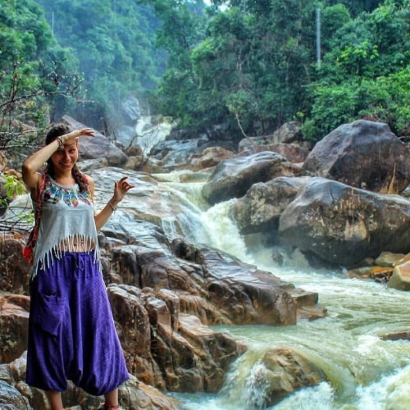 Các Chi Phí Khi Đi Đến Điểm Tham Quan Suối Ba Hồ
