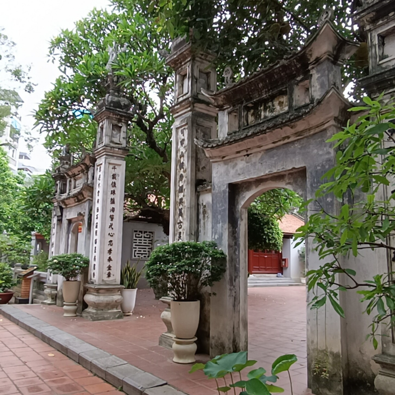 Đền Đồng Cổ