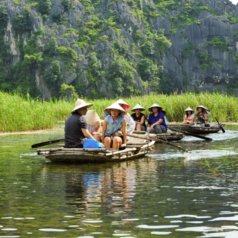 Các Chi Phí Khi Đi Đến Điểm Tham Quan Đầm Vân Long
