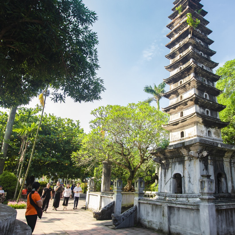Các Chi Phí Khi Đi Đến Điểm Tham Quan Tháp Phổ Minh
