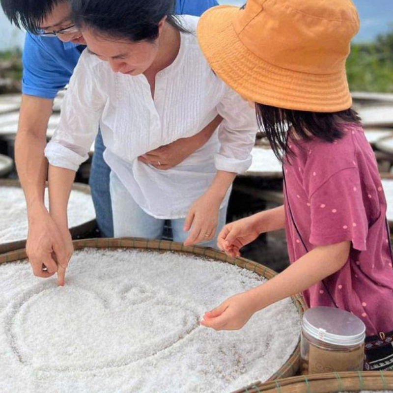 Các Địa Điểm Nổi Tiếng Gần Cánh đồng muối Sa Huỳnh (Ăn Gì? Chơi Gì?)
