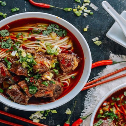 Các địa điểm nổi tiếng gần Bún bò Huế Hưng Còi (Ăn gì? Chơi gì?)
