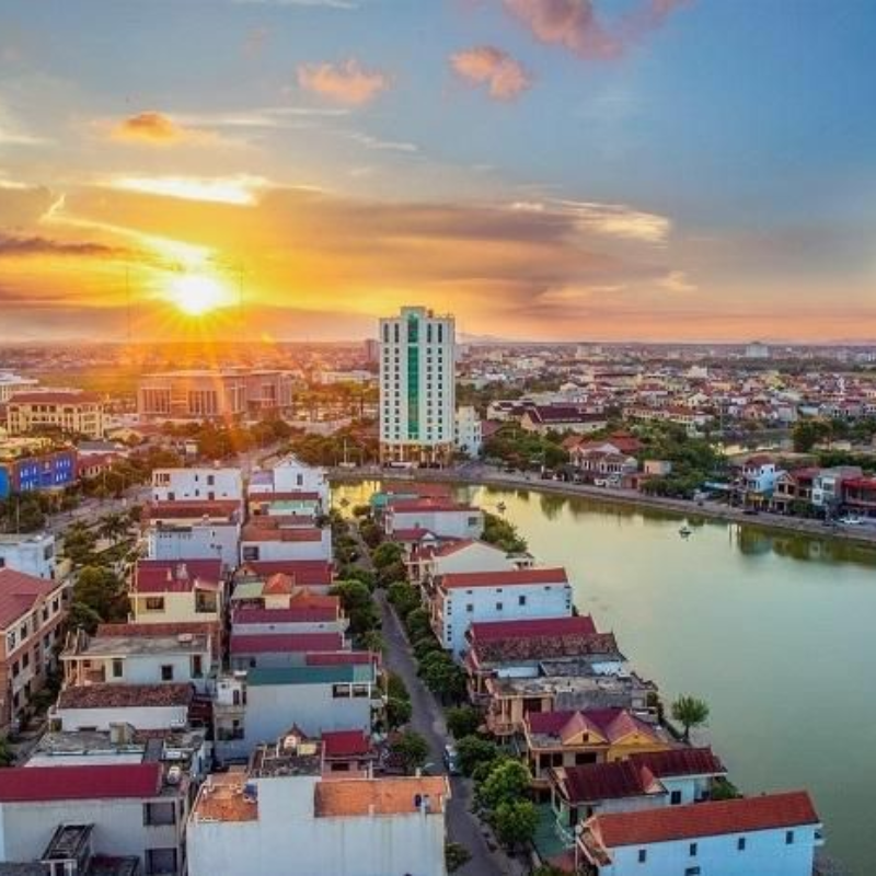 Các Địa Điểm Nổi Tiếng Gần Thành phố Đồng Hới (Ăn Gì? Chơi Gì?)