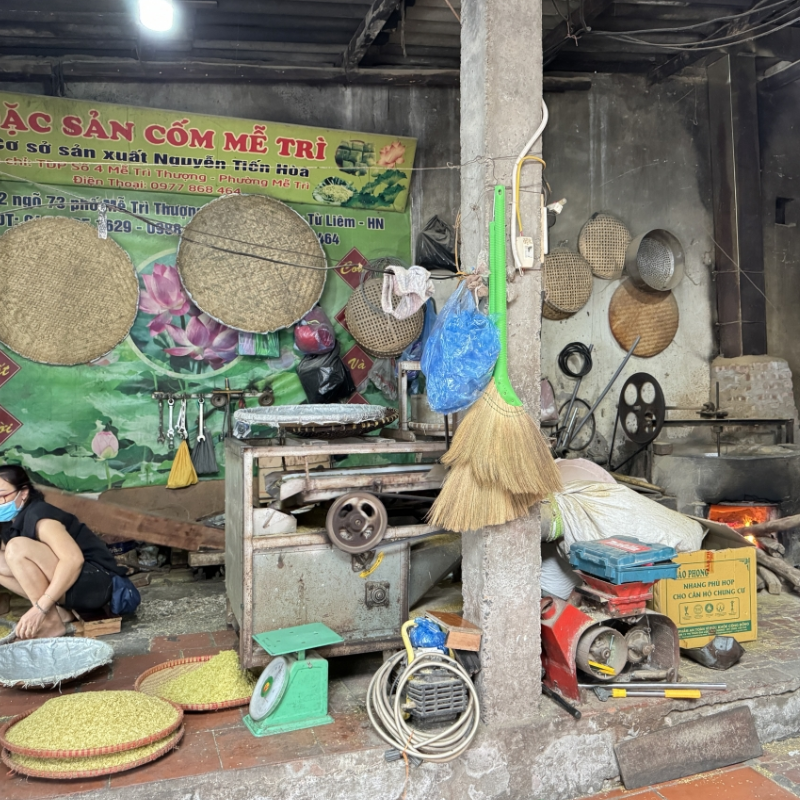 Các Địa Điểm Nổi Tiếng Gần Làng cốm Mễ Trì (Ăn Gì? Chơi Gì?)