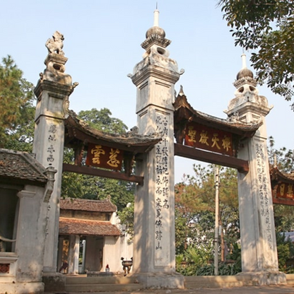 Các Địa Điểm Nổi Tiếng Gần Chùa Láng (Ăn Gì? Chơi Gì?)