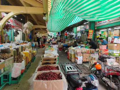Lời kết từ Local Trips: Hãy để chúng tôi đồng hành cùng bạn khám phá Chợ Bình Tây!