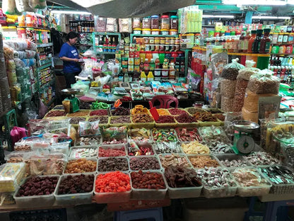 Binh Tay Market